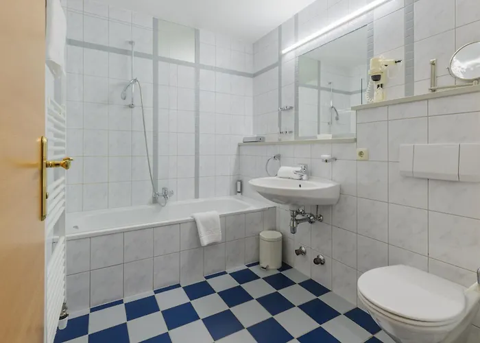 Гостевой дом Landgasthof Bogner By Smk Event Und Gastro 4*