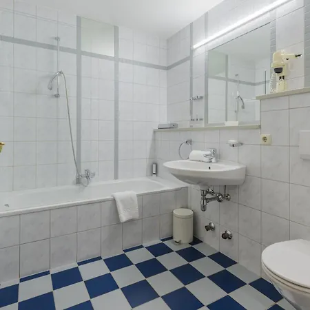 ゲストハウス Landgasthof Bogner By Smk Event Und Gastro 4*